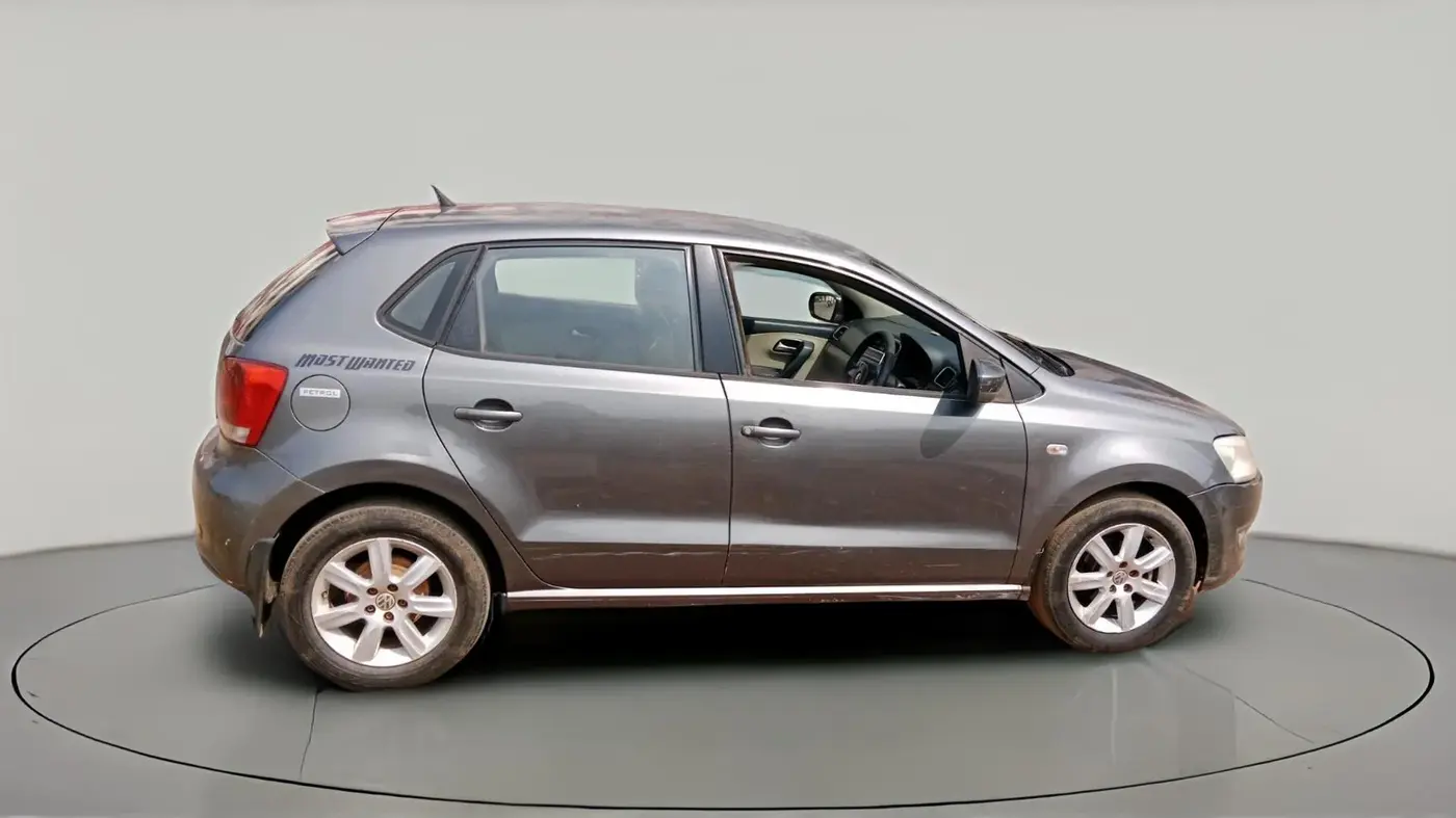 2010 Volkswagen Polo HIGHLINE1.2L, Petrol, Manual, 1,68,709 km, exterior