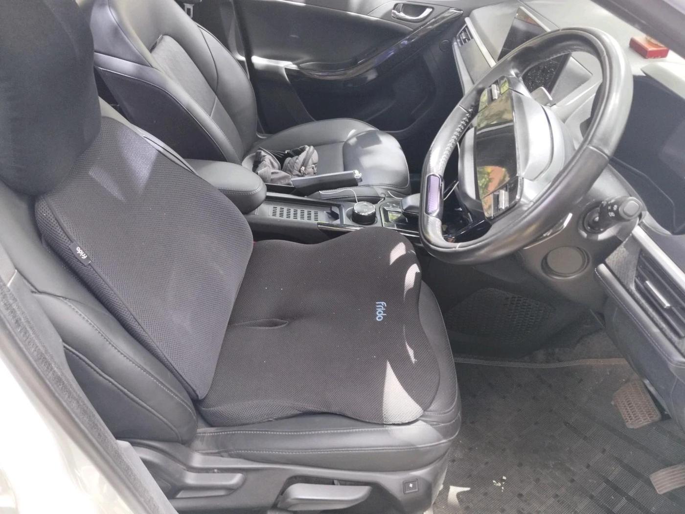2024 Tata NEXON FEARLESS + SUNROOF AMT DUAL TONE 1.5 DIESEL, Diesel, Automatic, 63,546 km, interior