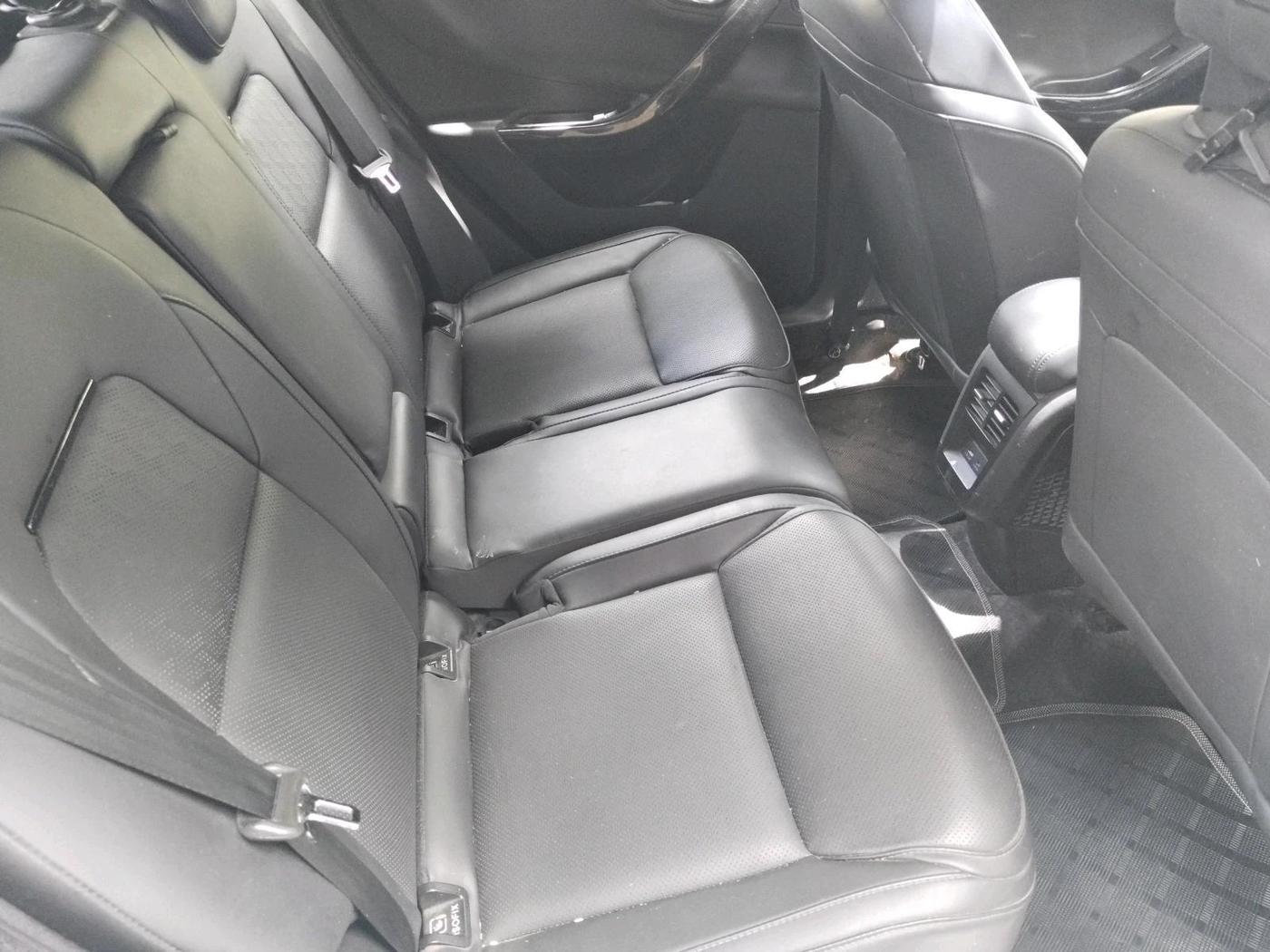 2024 Tata NEXON FEARLESS + SUNROOF AMT DUAL TONE 1.5 DIESEL, Diesel, Automatic, 63,546 km, interior