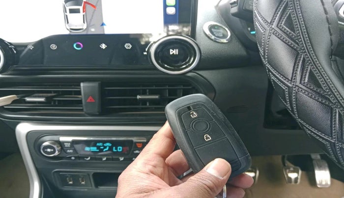 2018 Ford Ecosport TITANIUM 1.5L DIESEL, Diesel, Manual, 1,30,800 km, interior