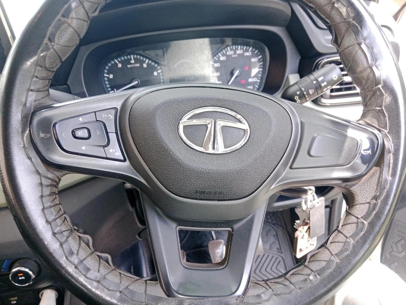 2022 Tata PUNCH ADVENTURE MT, Petrol, Manual, 1,18,278 km, interior