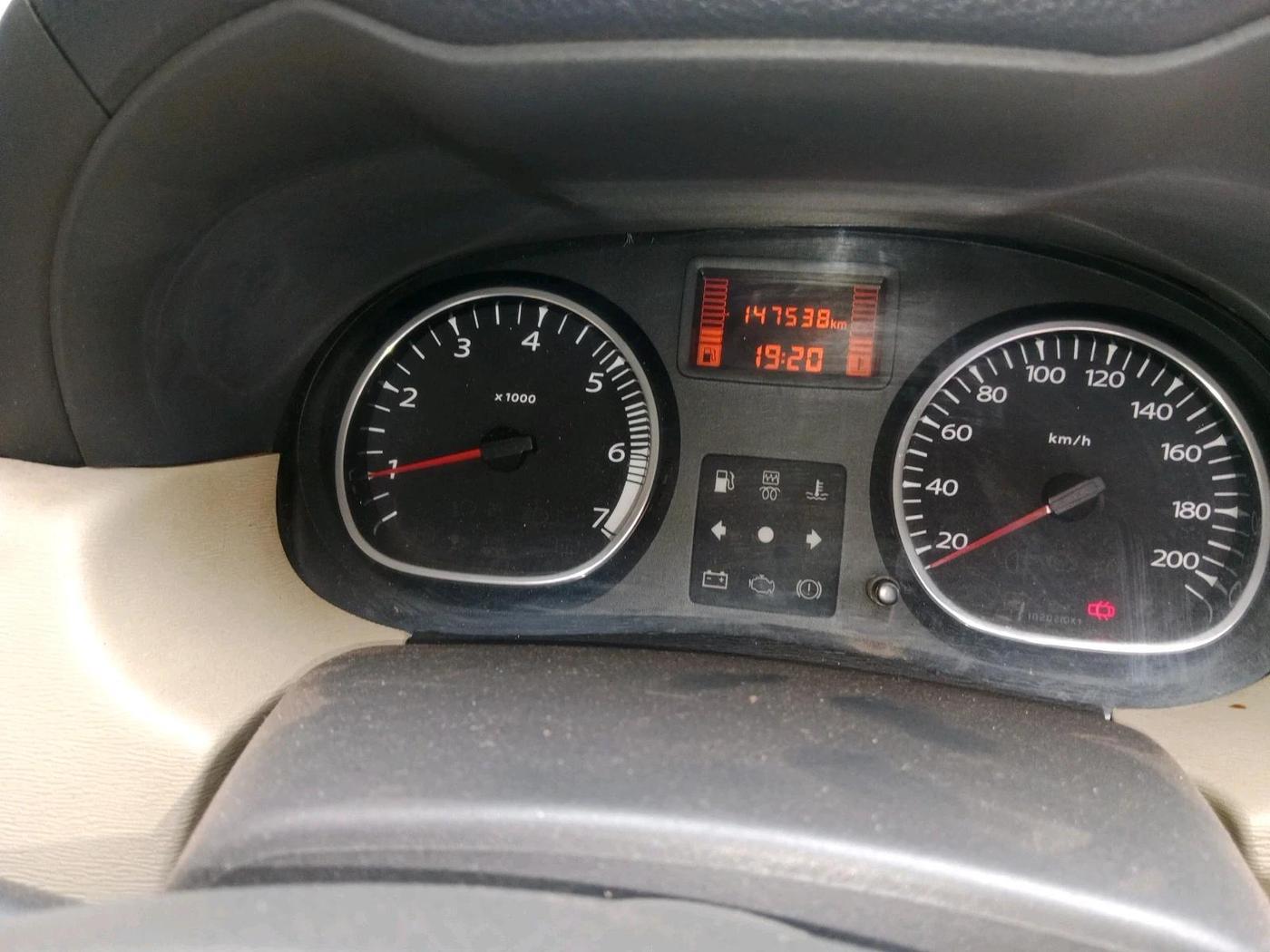 2014 Renault Duster 85 PS RXL DIESEL, Diesel, Manual, 1,47,538 km, interior