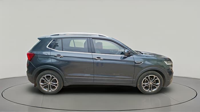 2021 Skoda KUSHAQ STYLE 1.0L TSI AT, Petrol, Automatic, 98,617 km, exterior