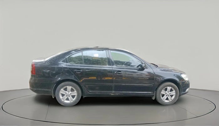 2011 Skoda Laura AMBITION 2.0 TDI CR AT, Diesel, Automatic, 1,15,045 km, exterior