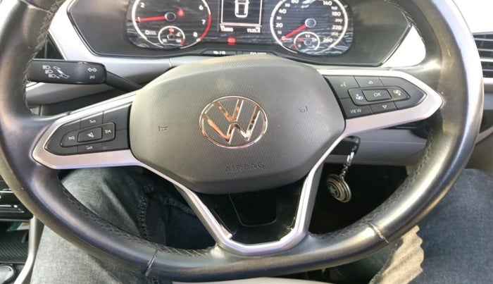 2024 Volkswagen TAIGUN HIGHLINE 1.0 TSI MT, Petrol, Manual, 13,690 km, interior