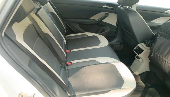 2023 Volkswagen TAIGUN GT PLUS 1.5 TSI DSG, Petrol, Automatic, 49,038 km, interior