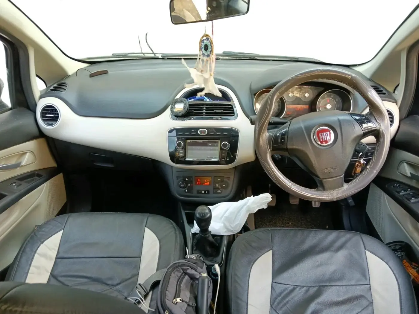 2017 Fiat Punto EVO EMOTION 1.3 MULTIJET 90 HP, Diesel, Manual, 73,379 km, interior