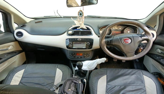 2017 Fiat Punto EVO EMOTION 1.3 MULTIJET 90 HP, Diesel, Manual, 73,379 km, interior