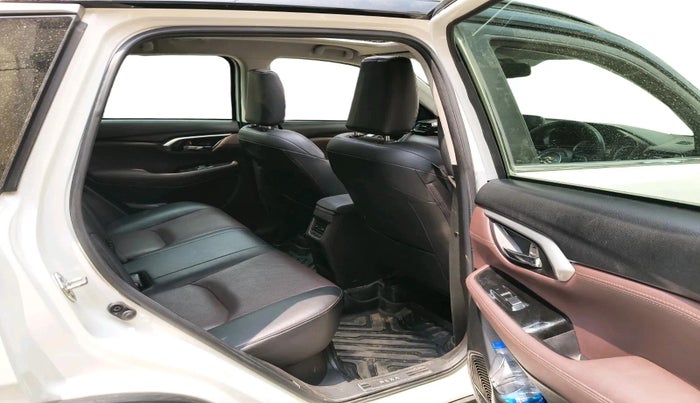 2023 Maruti Grand Vitara ALPHA SMART HYBRID, Petrol, Manual, 36,289 km, interior