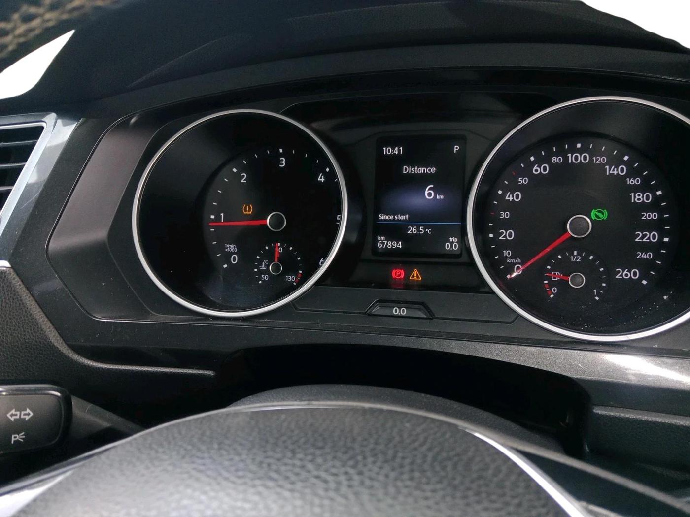 2017 Volkswagen TIGUAN COMFORTLINE TDI AT, Diesel, Automatic, 67,894 km, interior