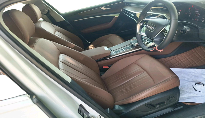 2024 Audi A6 45 TFSI TECHNOLOGY, Petrol, Automatic, 4,852 km, interior