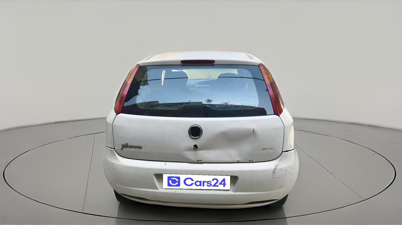 2012 Fiat Grand Punto ACTIVE 1.3, Diesel, Manual, 1,12,323 km, exterior