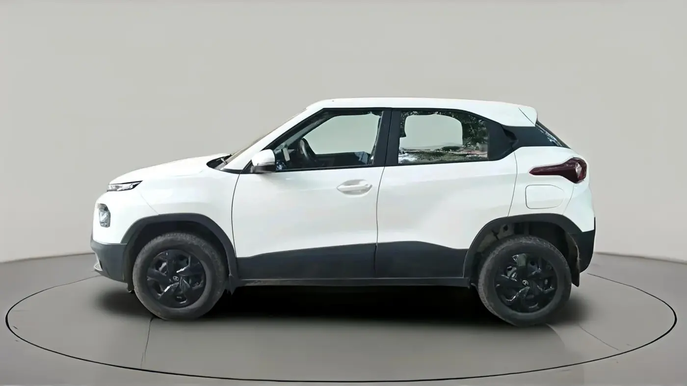 2024 Tata PUNCH ADVENTURE AMT, Petrol, Automatic, 19,808 km, exterior