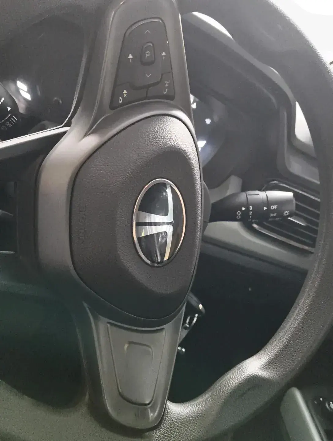 2024 Tata PUNCH ADVENTURE AMT, Petrol, Automatic, 19,808 km, interior