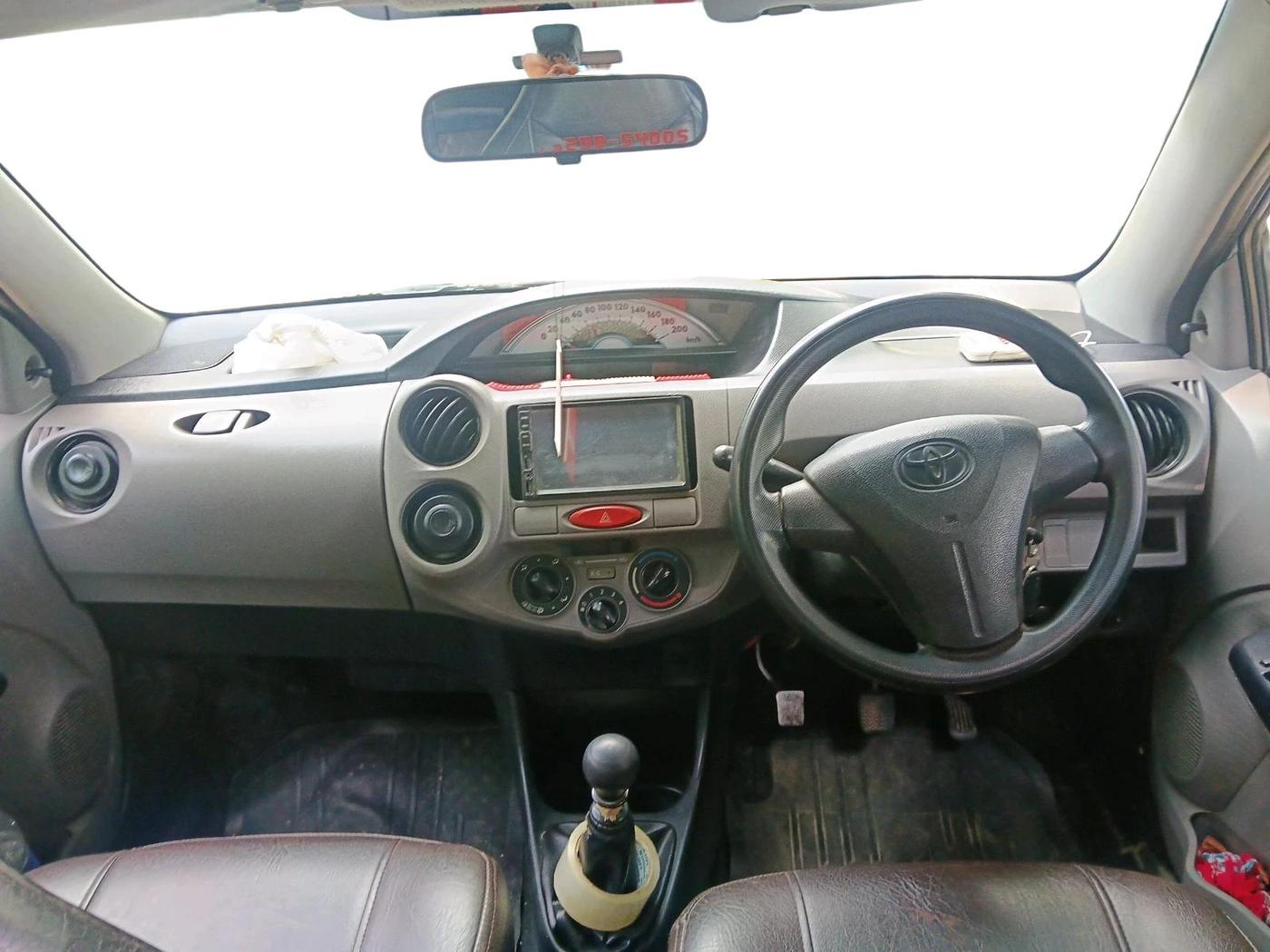 2011 Toyota Etios GD, Diesel, Manual, 1,54,622 km, interior