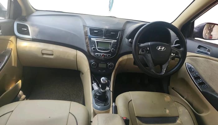 2011 Hyundai Verna FLUIDIC 1.6 CRDI SX, Diesel, Manual, 88,386 km, interior