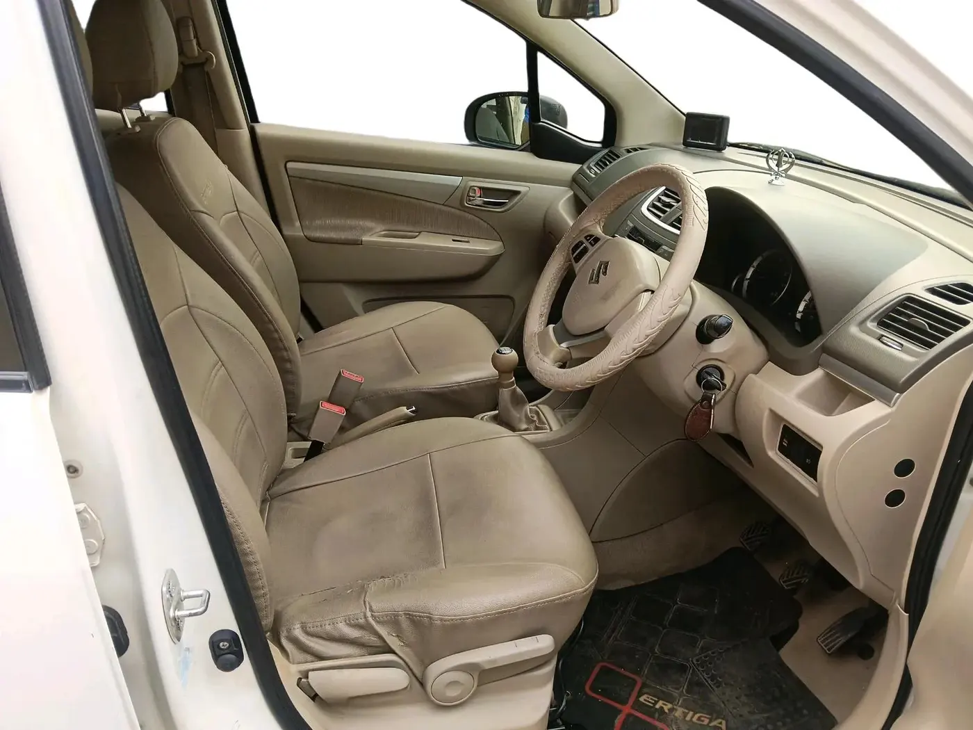 2014 Maruti Ertiga ZXI, Petrol, Manual, 80,026 km, interior