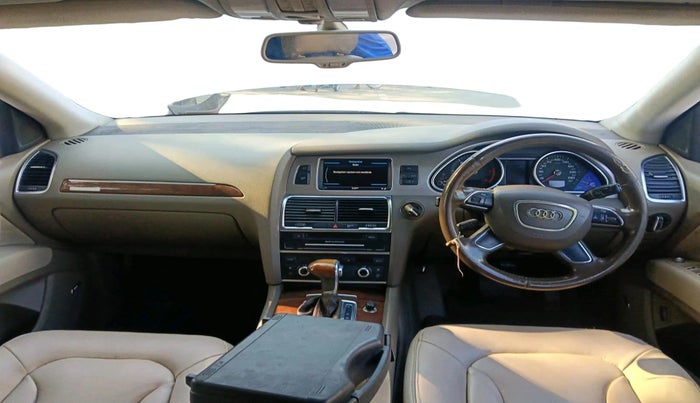 2012 Audi Q7 3.0 TDI QUATTRO, Diesel, Automatic, 1,24,574 km, interior