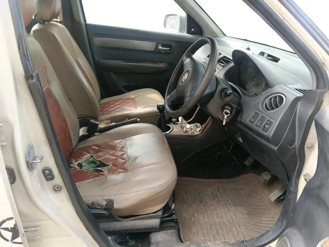 2011 Maruti Swift Dzire VDI, Diesel, Manual, 2,30,486 km, interior