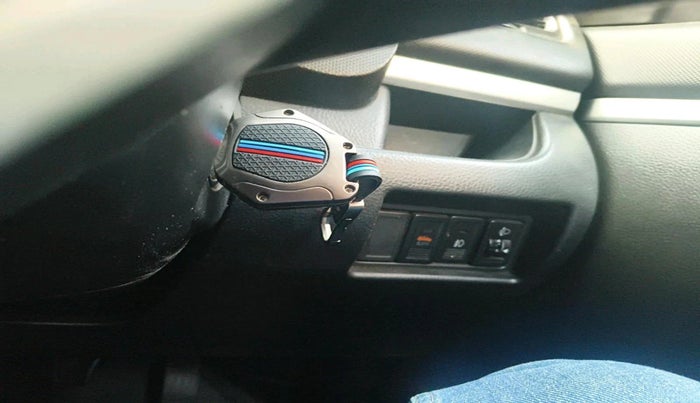 2015 Maruti Swift VXI, Petrol, Manual, 92,633 km, interior