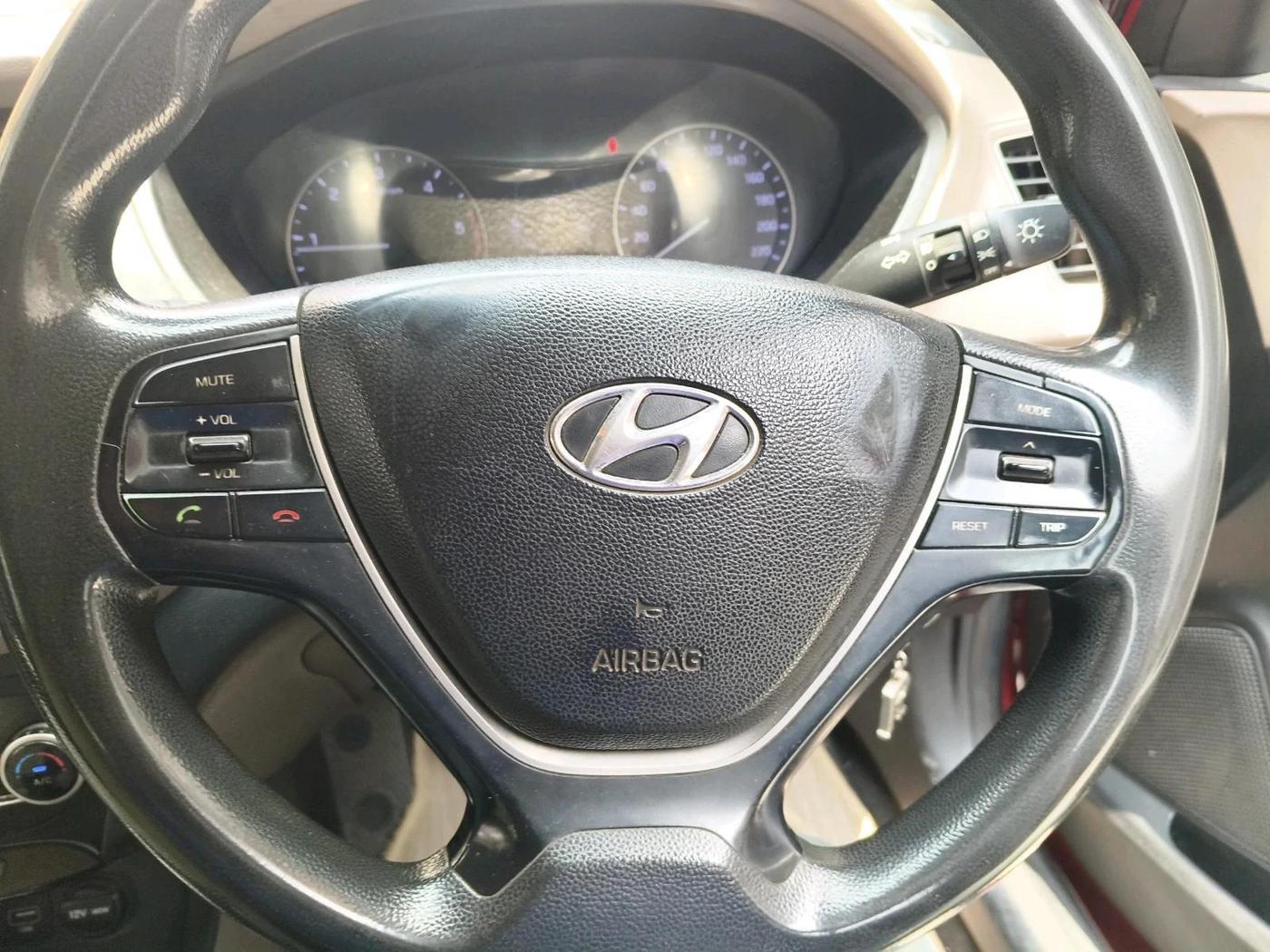 2016 Hyundai Elite i20 SPORTZ 1.4 CRDI, Diesel, Manual, 1,45,693 km, interior