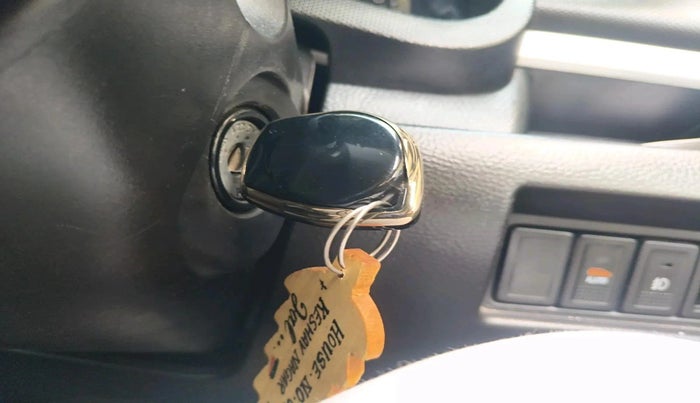 2015 Maruti Swift VXI, Petrol, Manual, 93,772 km, interior