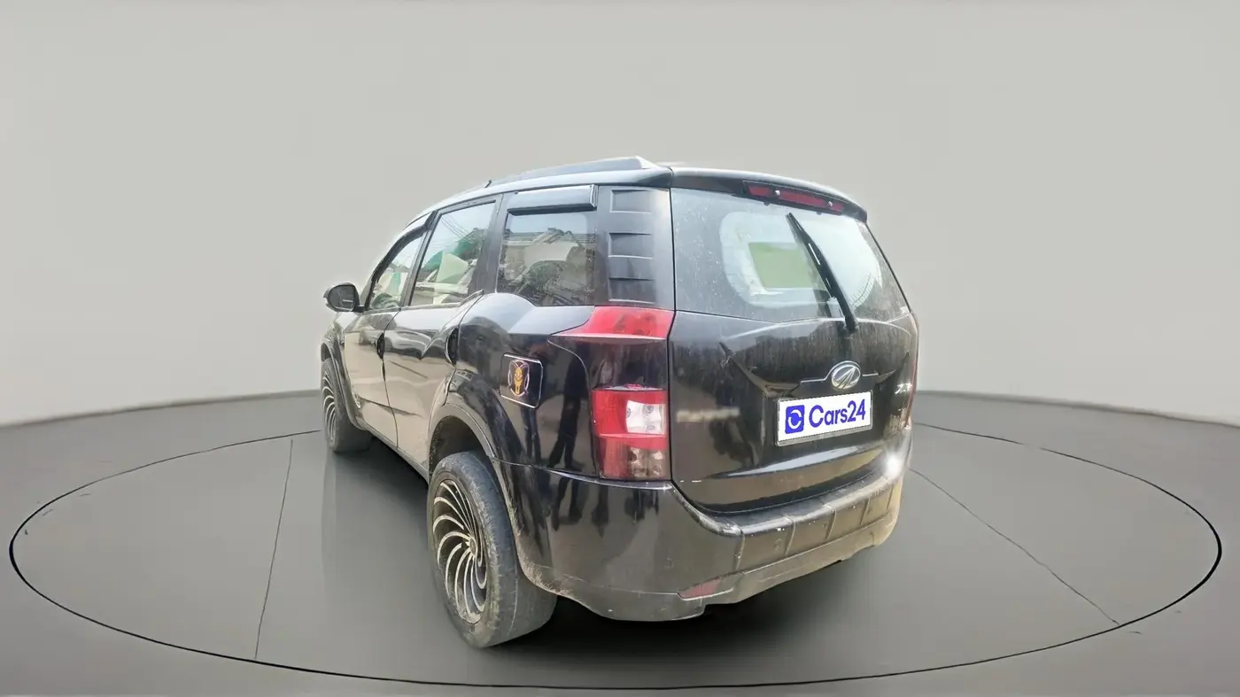 2012 Mahindra XUV500 W8, Diesel, Manual, 1,03,352 km, exterior