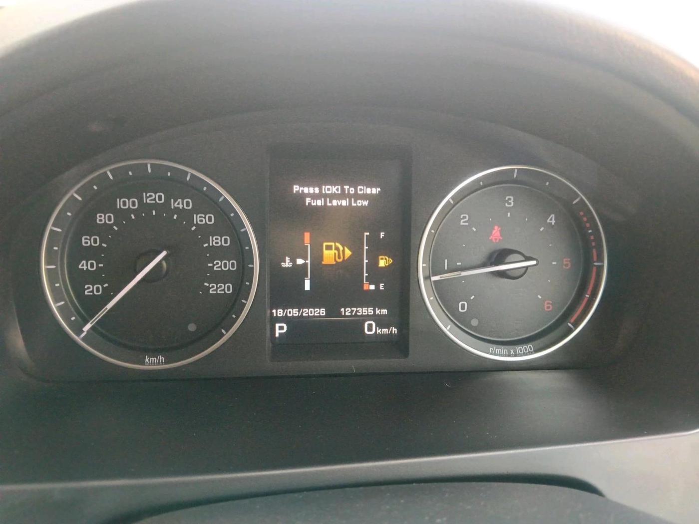 2014 Landrover Freelander 2 TD4 SE, Diesel, Automatic, 1,27,355 km, interior