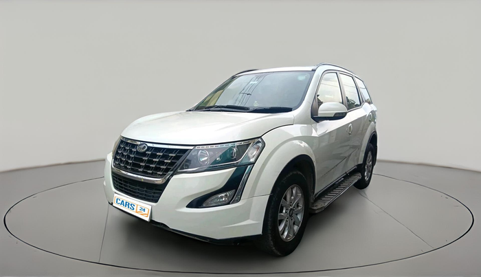 2018 Mahindra XUV500 W11 AT, Diesel, Automatic, 1,22,900 km, exterior
