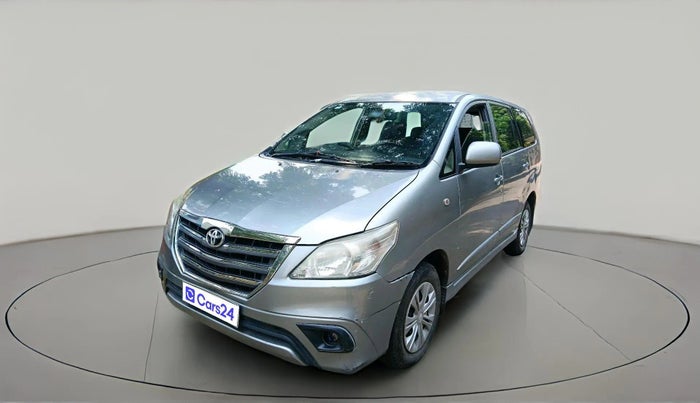 2015 Toyota Innova 2.5 GX 8 STR, Diesel, Manual, 1,28,184 km, exterior