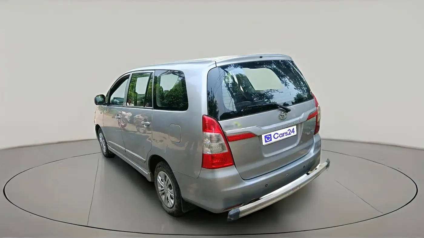 2015 Toyota Innova 2.5 GX 8 STR, Diesel, Manual, 1,28,184 km, exterior