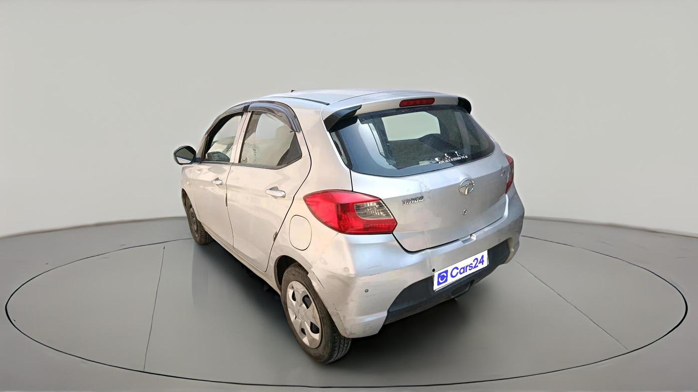 2018 Tata Tiago XT DIESEL, Diesel, Manual, 1,57,312 km, exterior