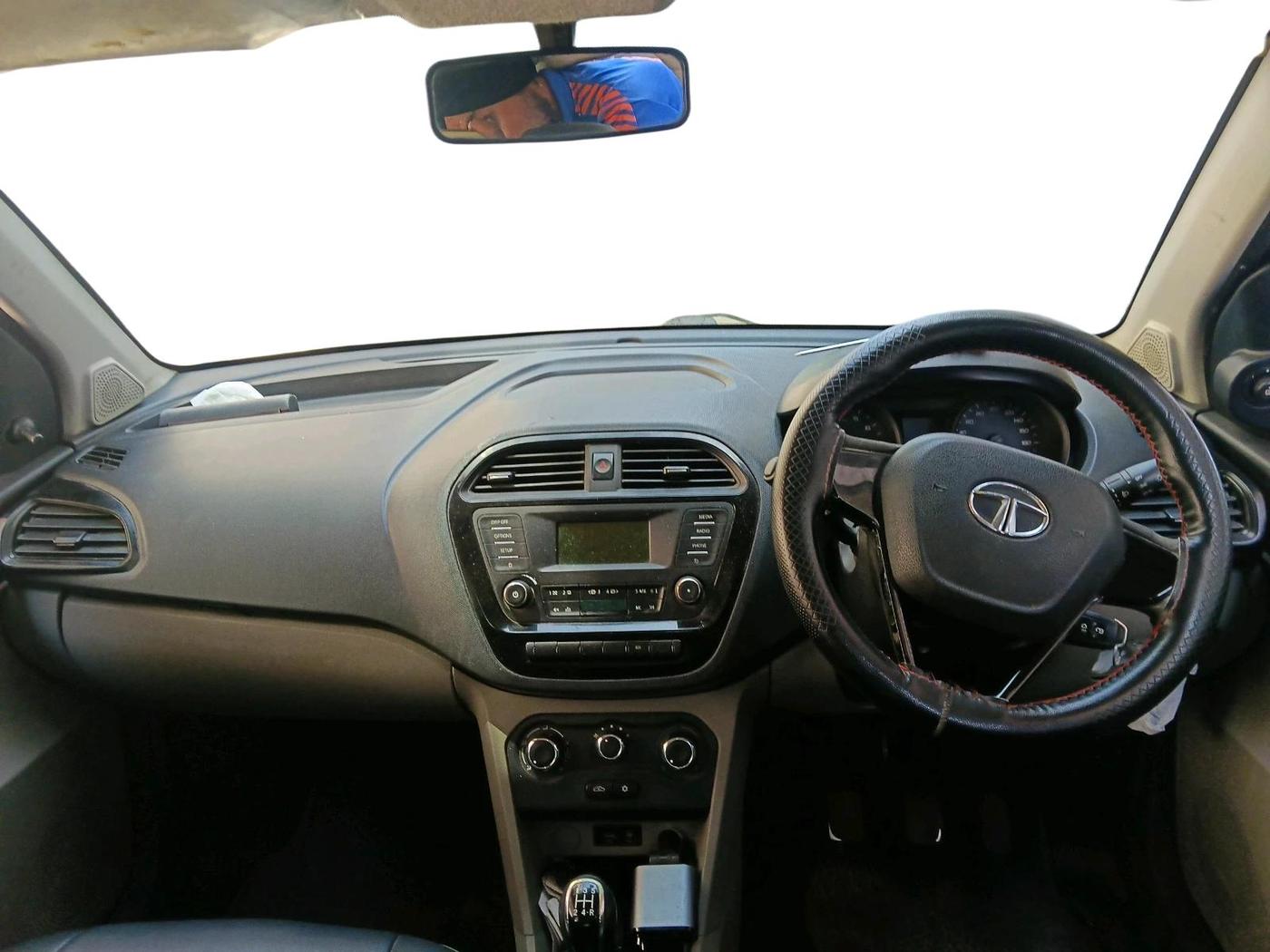 2018 Tata Tiago XT DIESEL, Diesel, Manual, 1,57,312 km, interior