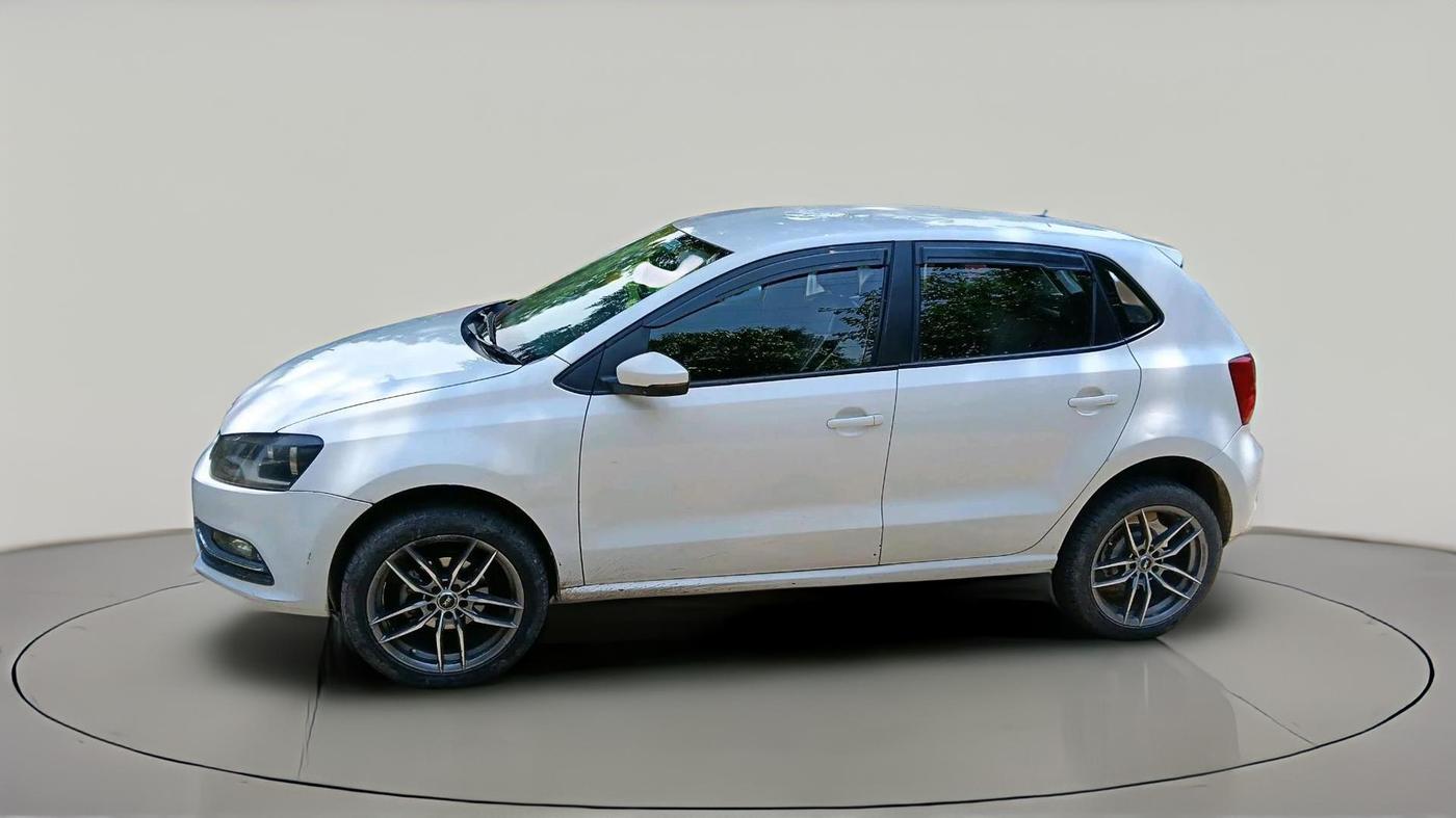 2015 Volkswagen Polo COMFORTLINE 1.5L, Diesel, Manual, 94,698 km, exterior