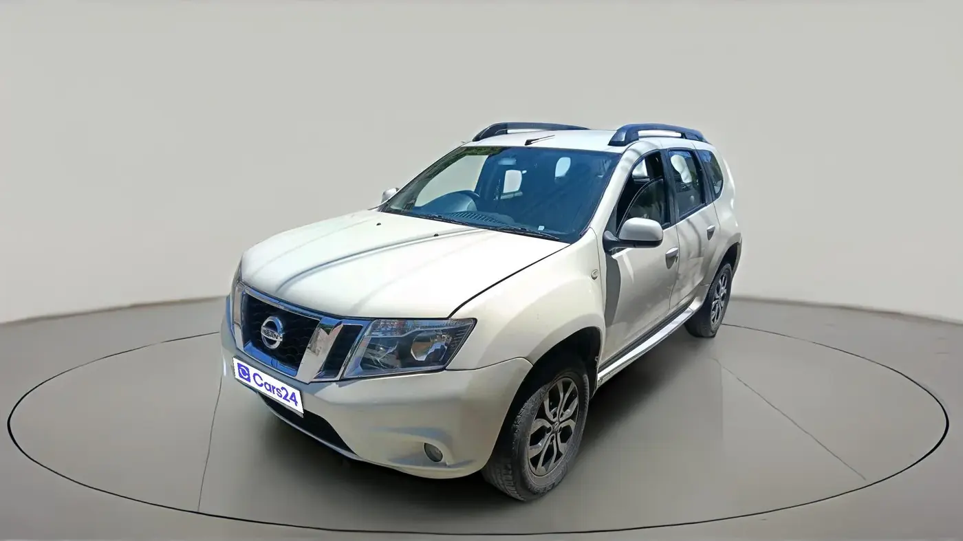 2014 Nissan Terrano XL O (D), Diesel, Manual, 1,14,590 km, exterior