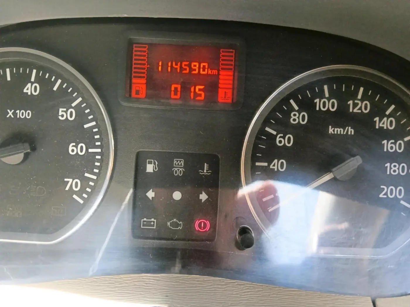 2014 Nissan Terrano XL O (D), Diesel, Manual, 1,14,590 km, interior