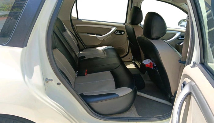 2014 Nissan Terrano XL O (D), Diesel, Manual, 1,14,590 km, interior