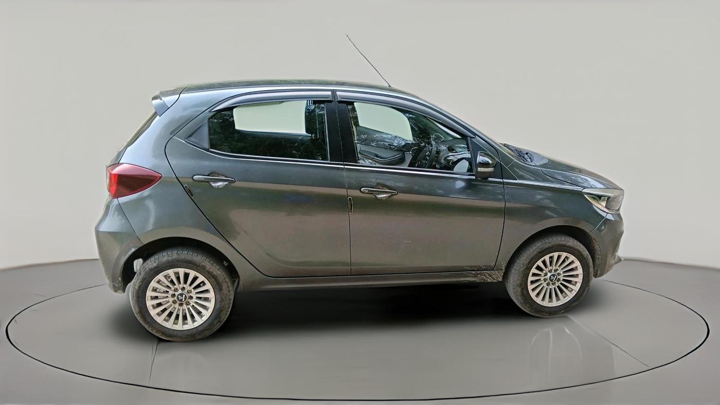 2023 Tata Tiago XT PETROL, Petrol, Manual, 51,583 km, exterior