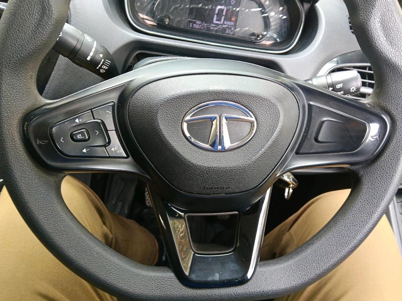 2023 Tata Tiago XT PETROL, Petrol, Manual, 51,583 km, interior