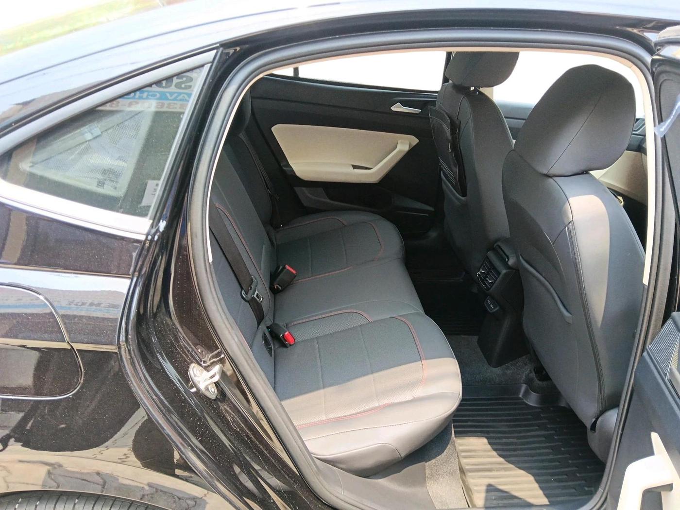 2025 Volkswagen VIRTUS  GT Plus 1.5 MT , Petrol, Manual, 4,866 km, interior