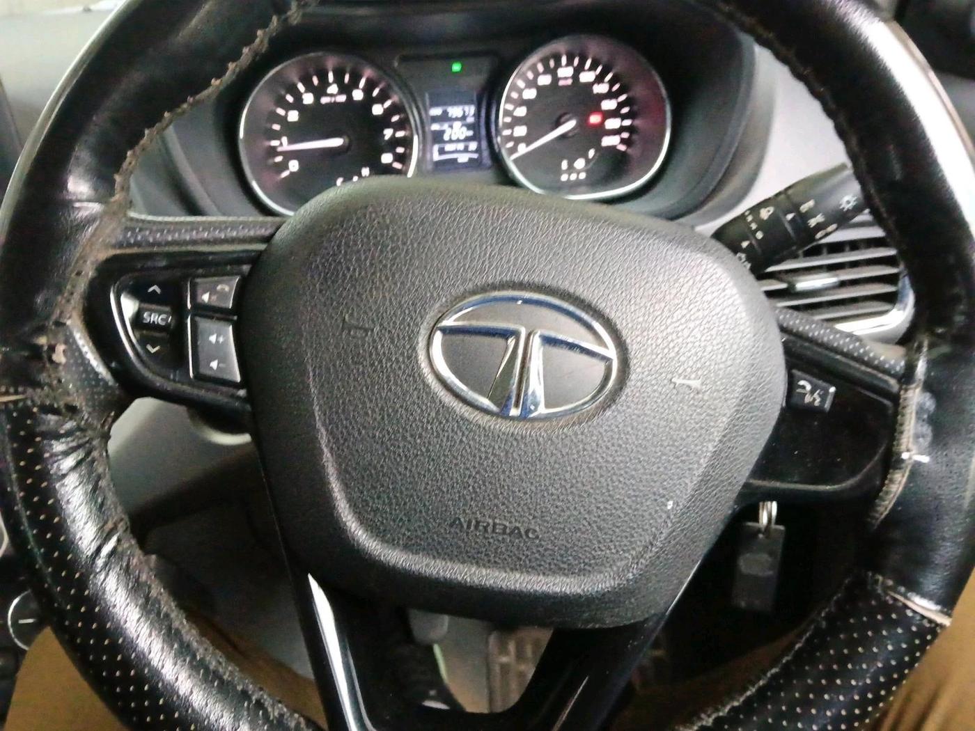 2018 Tata NEXON XZ PETROL, Petrol, Manual, 79,673 km, interior