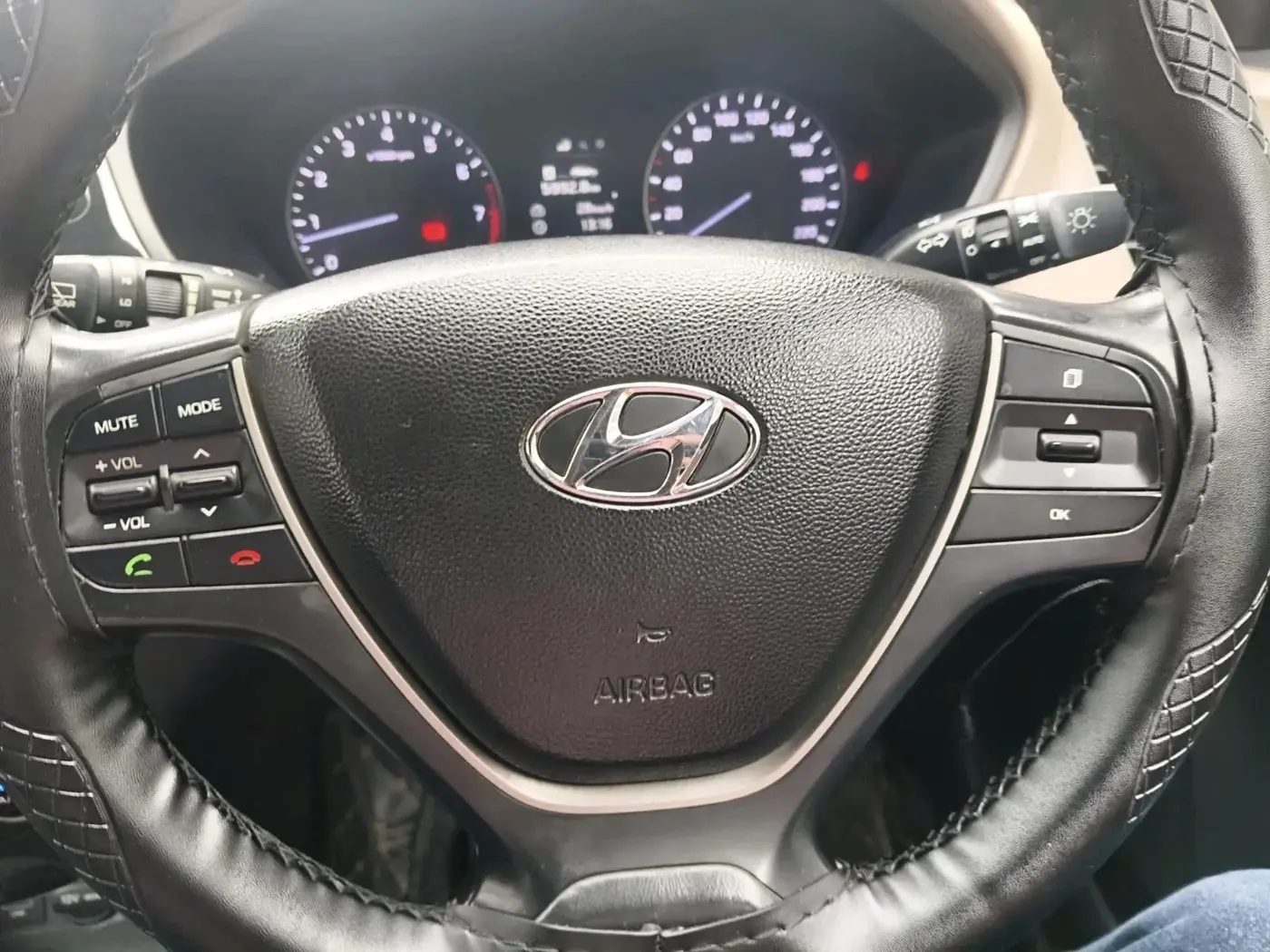 2016 Hyundai Elite i20 ASTA 1.2, Petrol, Manual, 1,07,938 km, interior