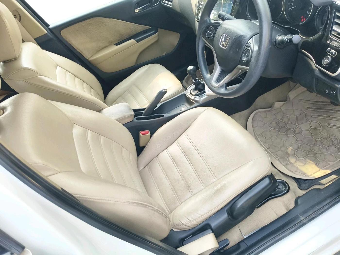 2018 Honda City 1.5L I-VTEC V MT, Petrol, Manual, 18,337 km, interior