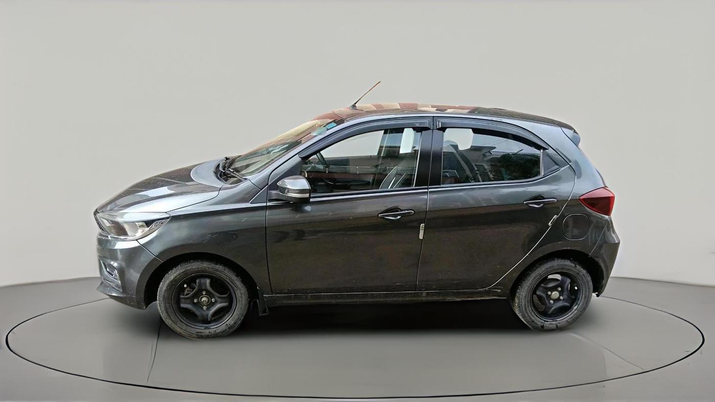 2020 Tata Tiago XZ PETROL, Petrol, Manual, 63,720 km, exterior