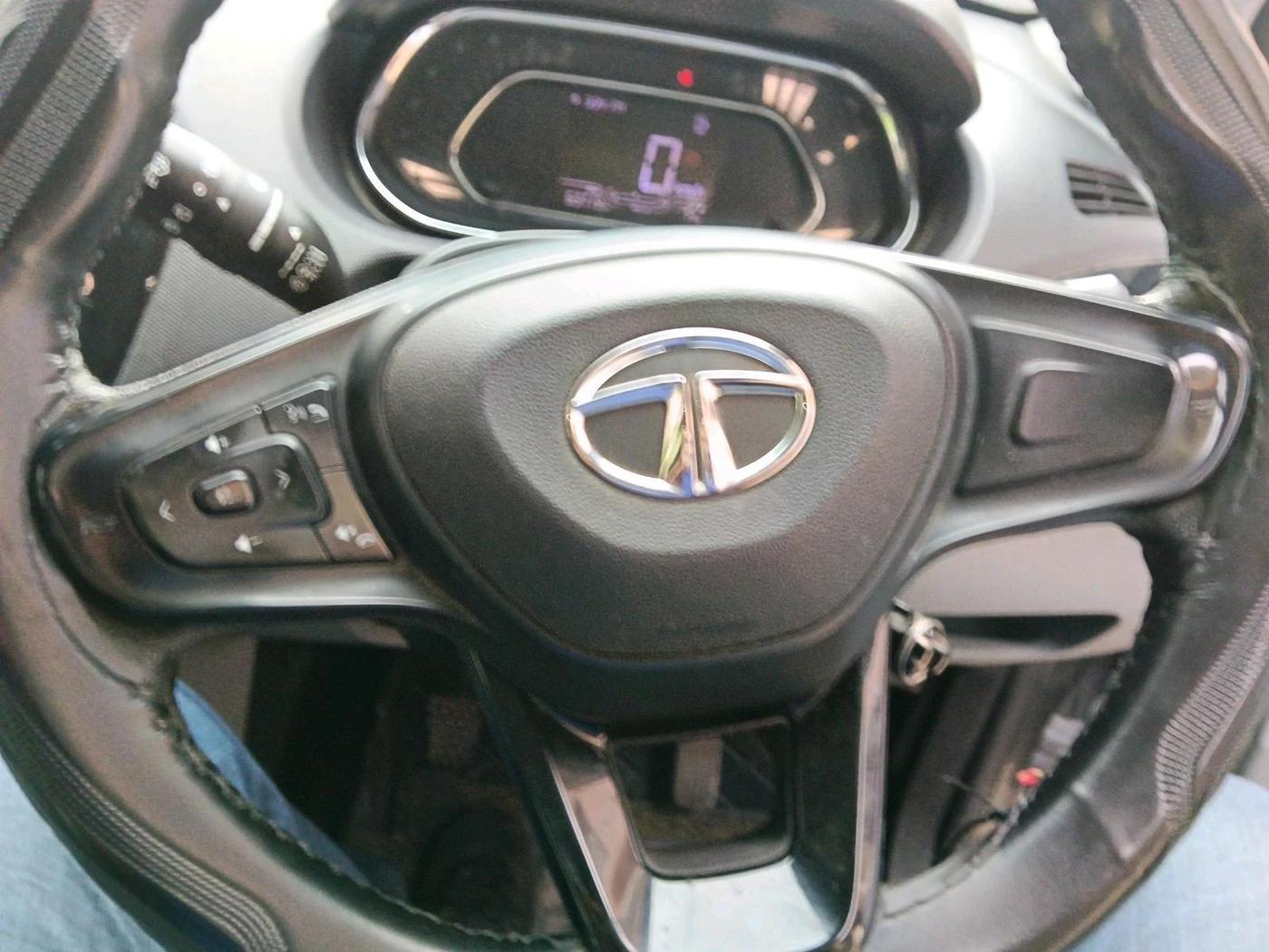 2020 Tata Tiago XZ PETROL, Petrol, Manual, 63,720 km, interior