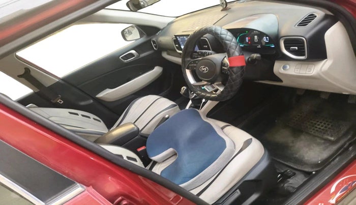 2022 Hyundai VENUE SX 1.5 CRDI DUAL TONE, Diesel, Manual, 90,230 km, interior