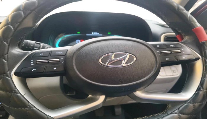 2022 Hyundai VENUE SX 1.5 CRDI DUAL TONE, Diesel, Manual, 90,230 km, interior