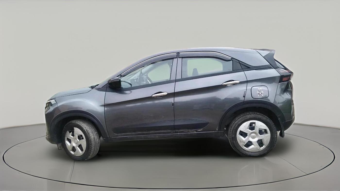 2025 Tata NEXON Smart + 1.5, Diesel, Manual, 34,835 km, exterior