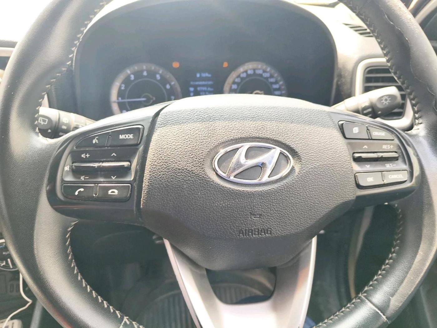 2019 Hyundai VENUE SX 1.0 (O) TURBO, Petrol, Manual, 46,876 km, interior
