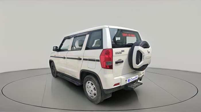 2024 Mahindra BOLERO NEO N 8, Diesel, Manual, 31,073 km, exterior